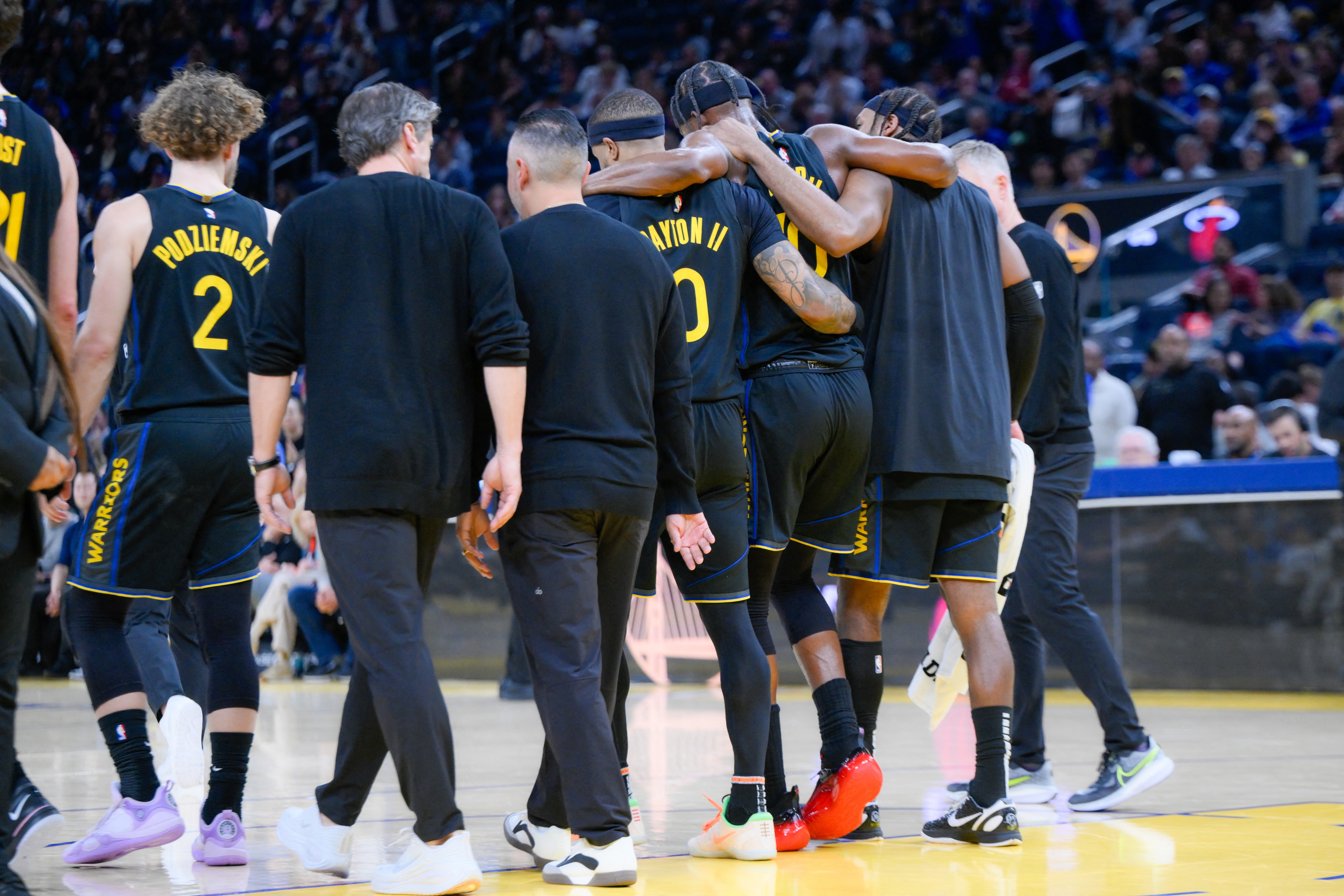 完美世界官网-霍里：巴特勒下赛季初会复出的 希望他回归后比以前更强